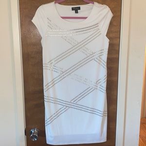 Woman dress from macys has never been worn